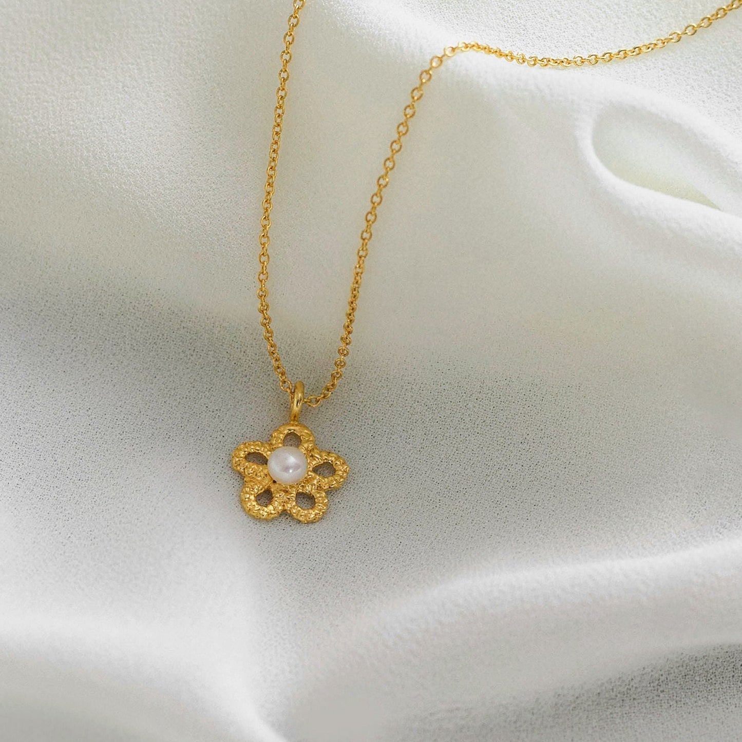 Forget-Me-Not Pearl Necklace